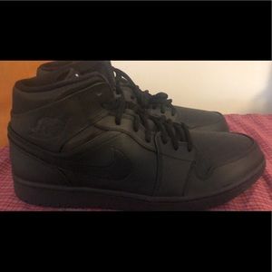 Jordan 1 Retro - Black